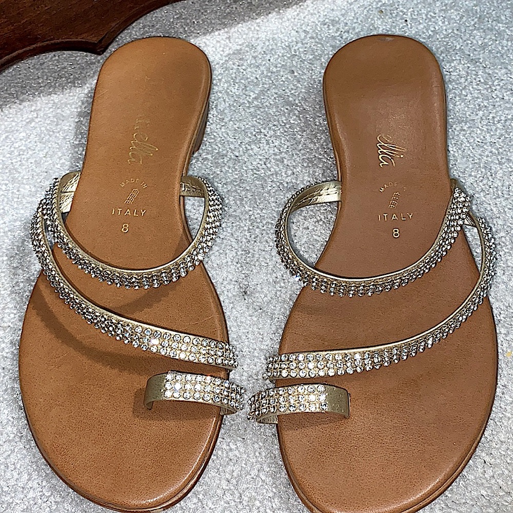 TOSCANELLA RHINESTONE/gold/tan Toe Ring Sandal.